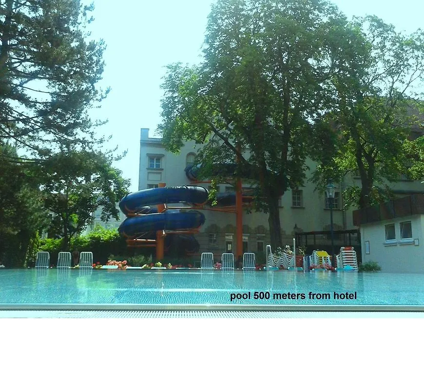 Hotel In Hernals Wien 2*,