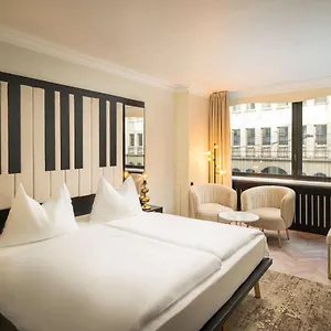 Arthotel Ana Amadeus Hotel