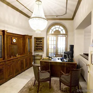 Fuerst Metternich Hotel