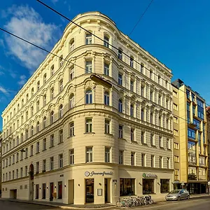 H+ **** Vienna