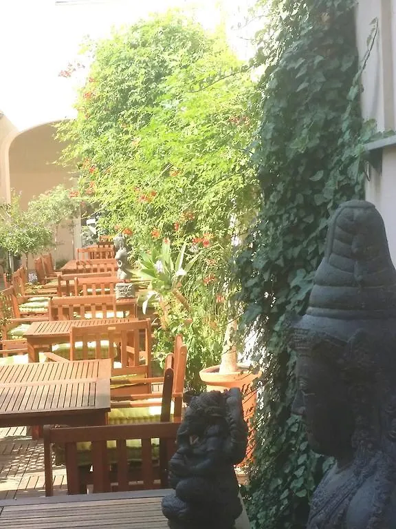 Hotel In Hernals Viena 2*,