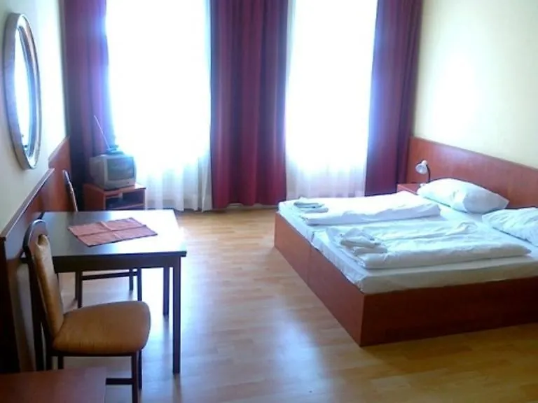 **  Hotel In Hernals Viena Austria