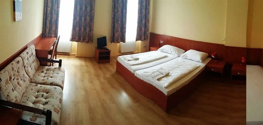 Hotel In Hernals Viena
