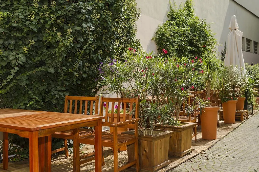 Hotel In Hernals Viena 2*,